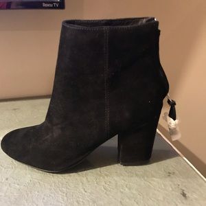 Steve Madden black sued boots